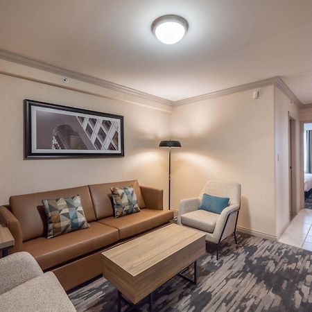 Sandman Hotel & Suites Winnipeg Airport Eksteriør billede