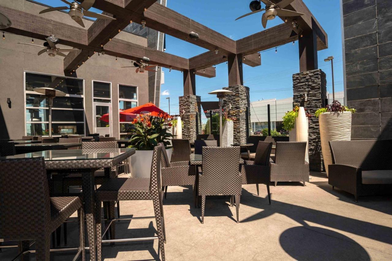 Sandman Hotel & Suites Winnipeg Airport Eksteriør billede