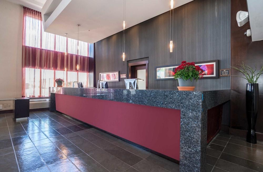 Sandman Hotel & Suites Winnipeg Airport Eksteriør billede