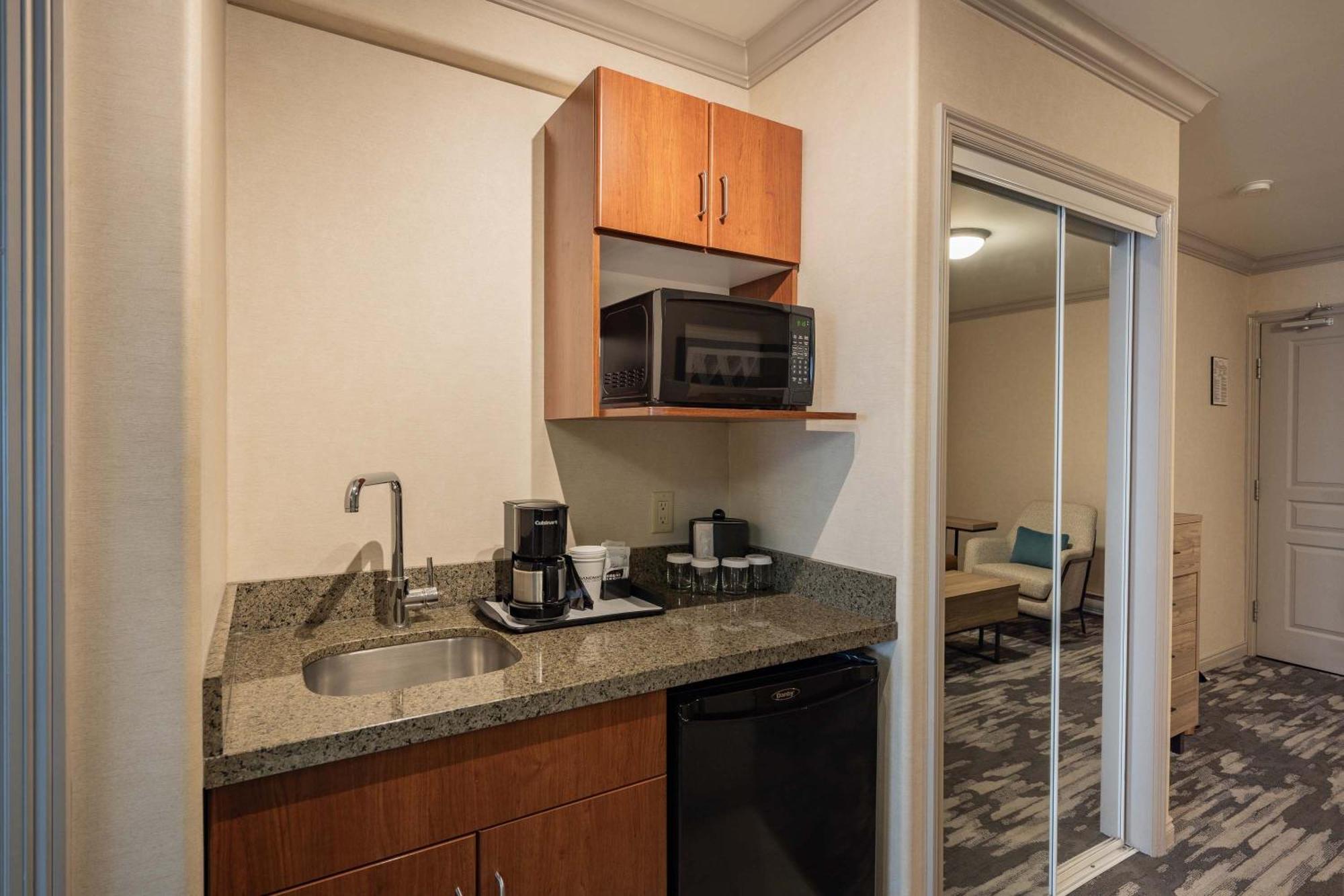 Sandman Hotel & Suites Winnipeg Airport Eksteriør billede