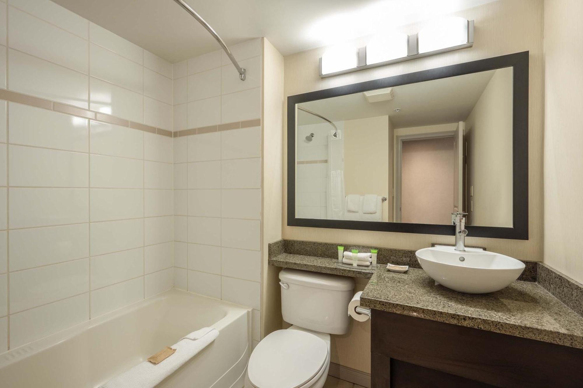 Sandman Hotel & Suites Winnipeg Airport Eksteriør billede